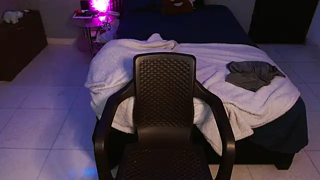 Mr_yisuzz webcam
