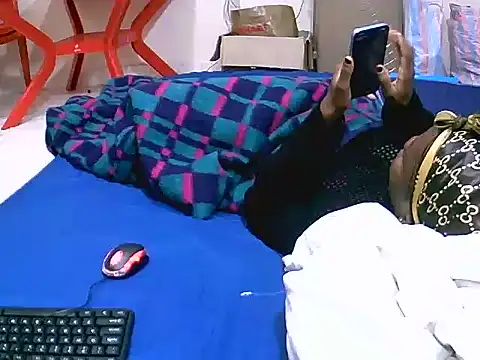 QueenSar webcam