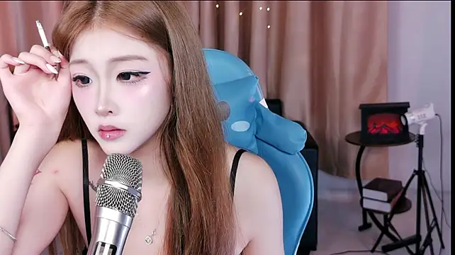 Lucky---51 webcam