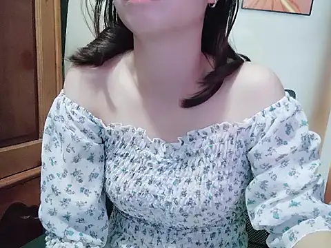 Kemsweet99 webcam