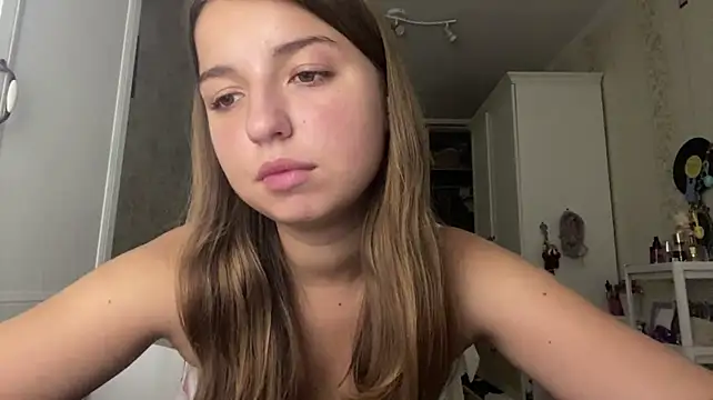 AshliKuhn webcam
