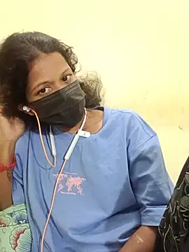 Tamil_MukilVenba webcam