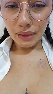 Your_Aleja15 webcam