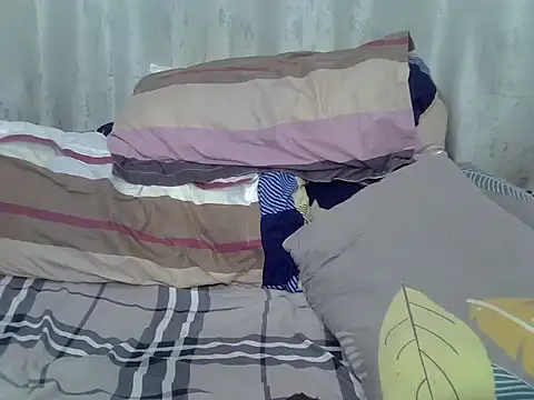 purplescarlet webcam