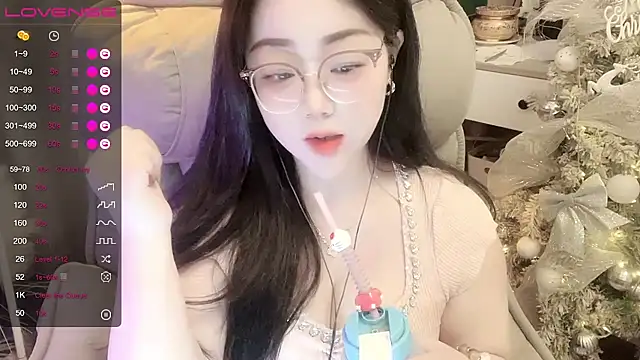 Monica-666888- webcam