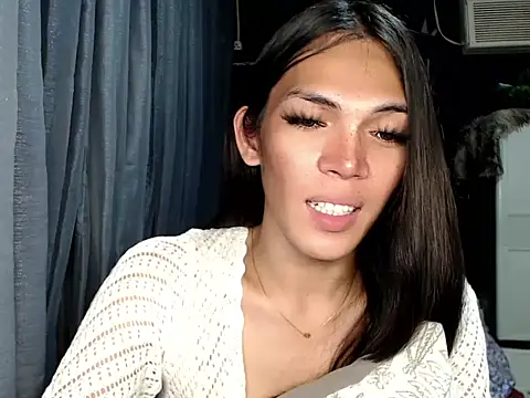 GORGEOUS_CARMEE webcam