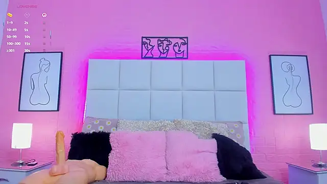 charlotte_kisss webcam