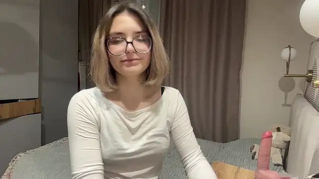 AnnaVelvetFire live cam on StripChat