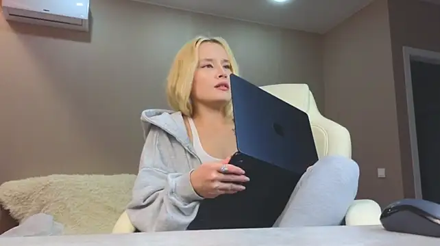 Marietta_Castro webcam