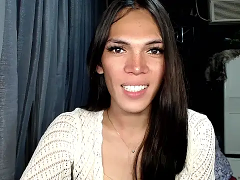 GORGEOUS_CARMEE webcam