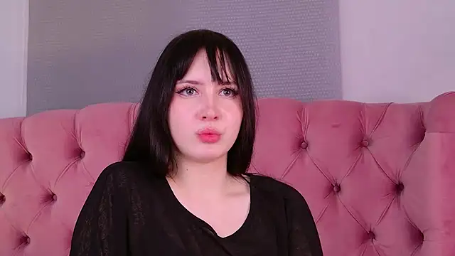 GraceMonroes live cam on StripChat