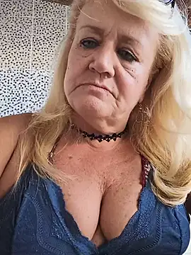 Belladama61 live sex cam