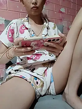 Chammy720 live cam on StripChat