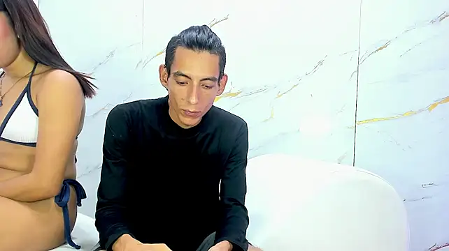AmazingOrgasm live cam on StripChat