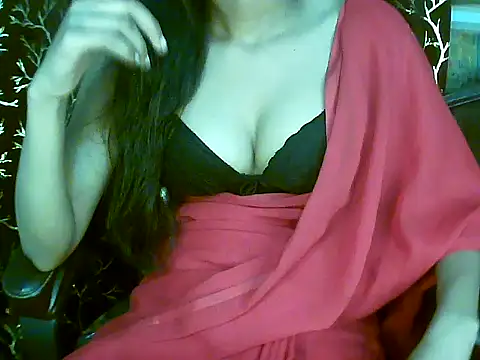 yourdarling690 live cam on StripChat