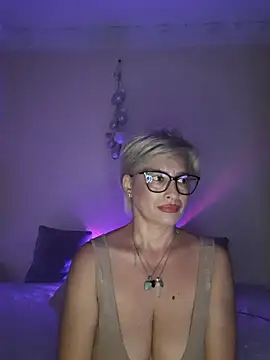 LunaBlaise webcam