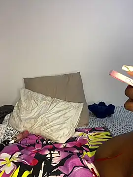 xLadie live cam preview