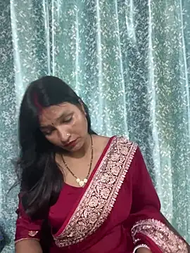 Priyaa_1433
