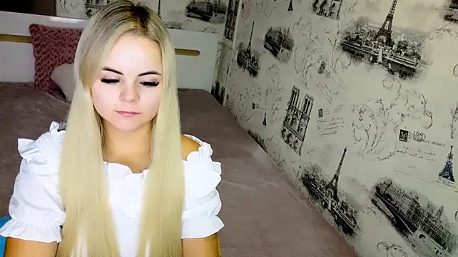 lovely-eyes live cam preview