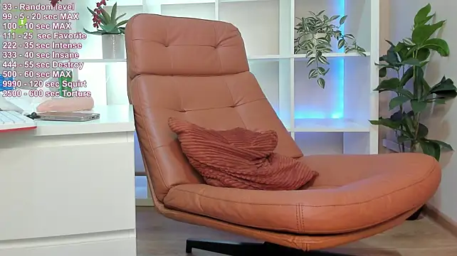 Naomi_Urban live cam preview