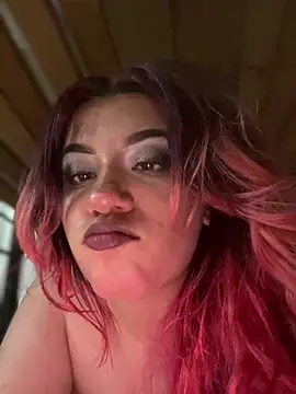 NikkiNix
