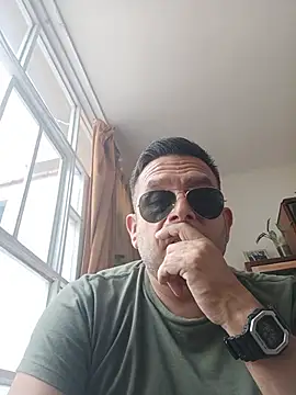 chicoguapo8 webcam