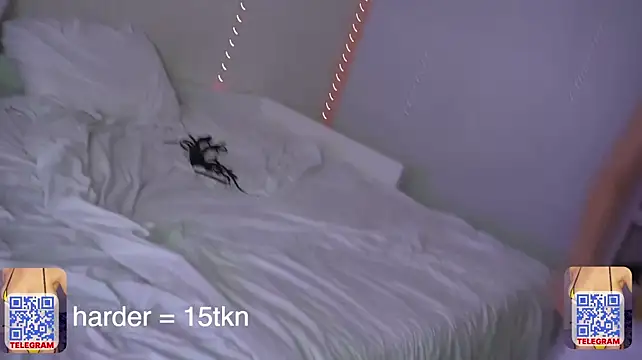cream_fucks's live room