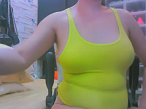 keepmepregnantT webcam