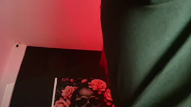 EvaaFoxxy1