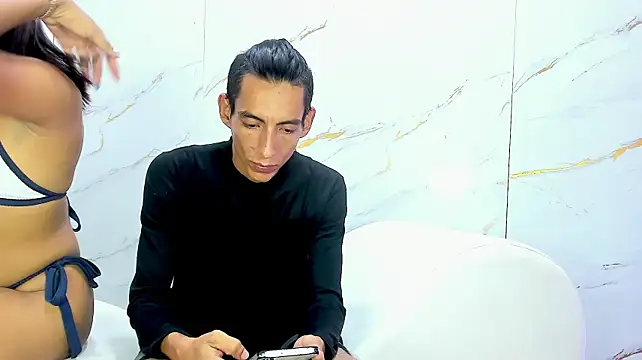 AmazingOrgasm webcam