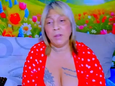 indianroxy webcam