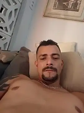 fereira2205 live cam on StripChat