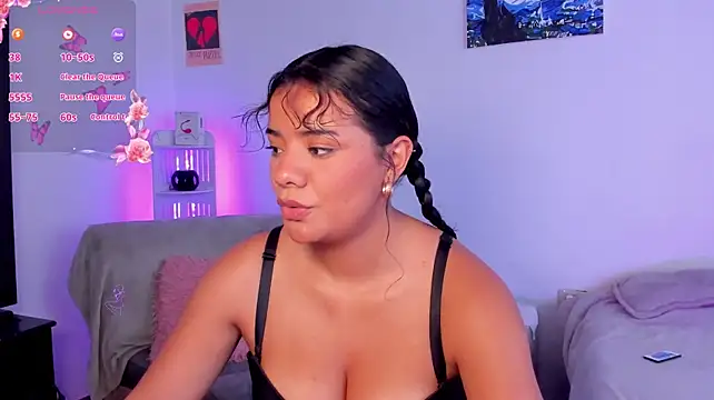 shophie_thoopson (F young) - show tits