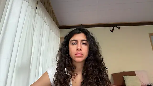 deusaludovica live cam preview