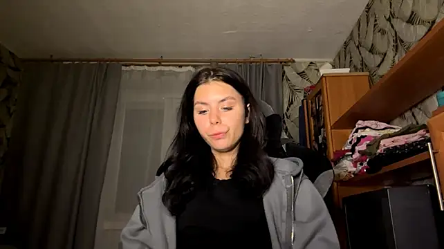 LilyMinimum live cam preview