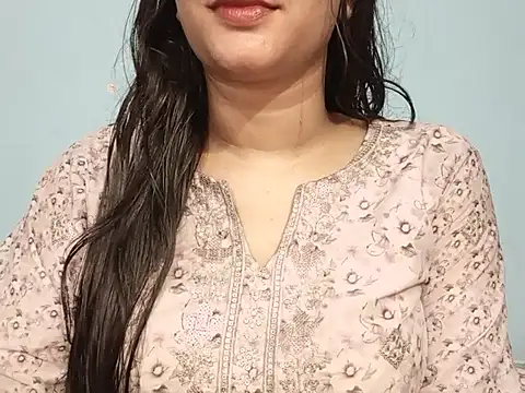 Adhiti_1 live cam preview