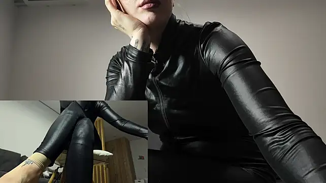 MistressSilvia webcam