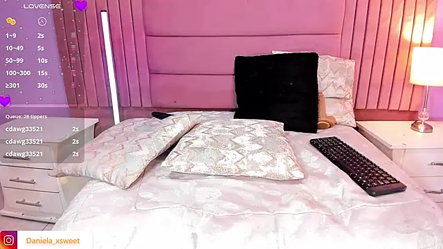 KittenDani webcam