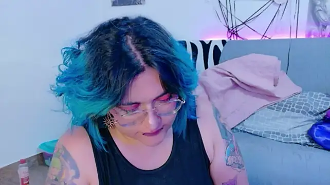 XxGreenGoodxX webcam