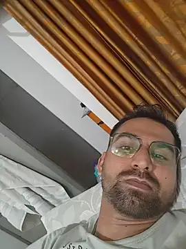 RonitVora webcam