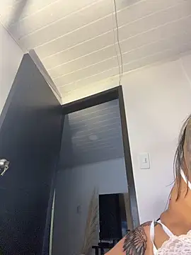 stefanyqueen69 webcam