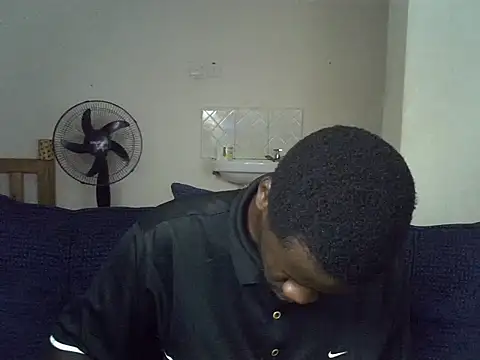 Thee_Biggest webcam