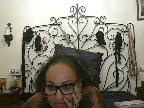 Ravenblack666 webcam