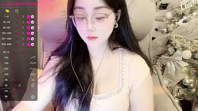 Monica-666888- webcam