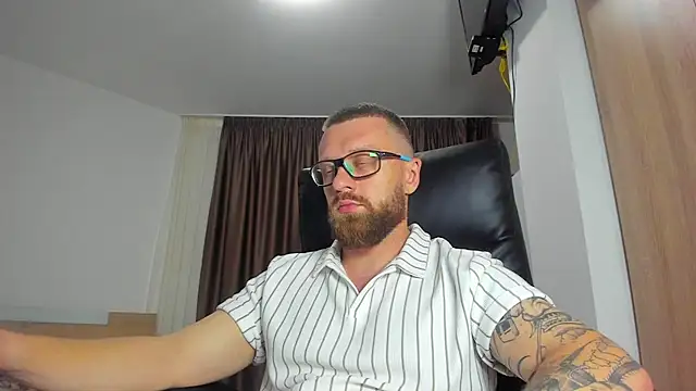Findom_guy webcam