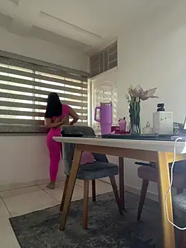 Hot_beauty__ live cam on StripChat