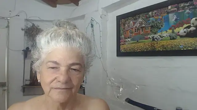 FunnyGrandma webcam