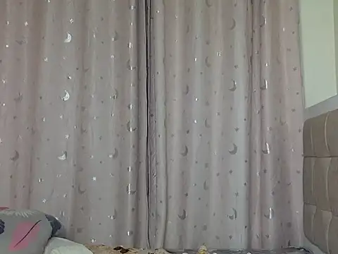 sassysiren01 (F teen) - Fuck pussy till I cam