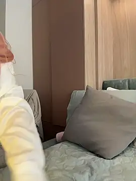 dani-nari webcam