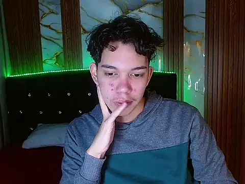 haku_nayro webcam